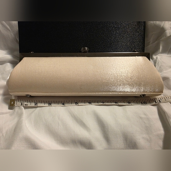 💫2 For $38💫 Bundle Corresponding Items For Deal!!! Clutch Trio Bags - Picture 7 of 15